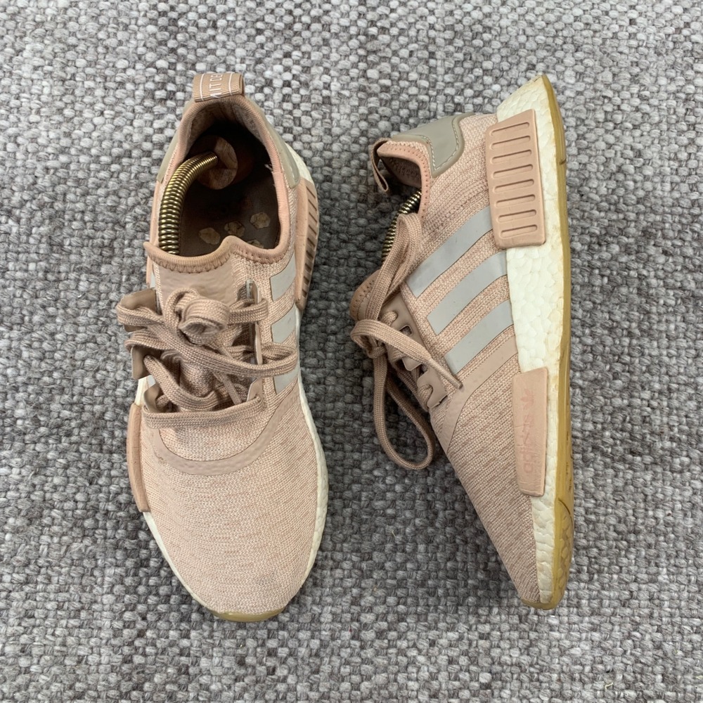 Adidas NMD_R1 Sneaker Womens 8 Ash Pink CQ2012 Boost Gum Sole Running Shoes